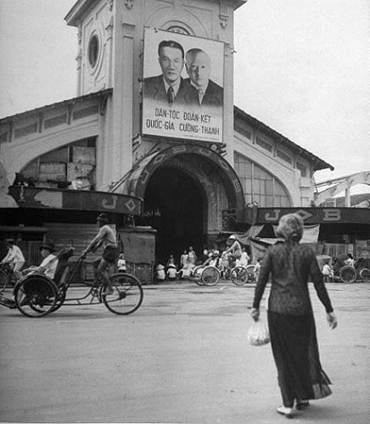 Chợ bến Thành năm 1948.