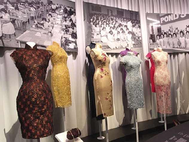Xường xám được bày trong viện bảo tàng tại Trung Quốc. (Ảnh: HB) Xem thêm: Những mẫu váy "đốt cháy hầu bao" của tín đồ thời trang