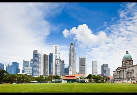 4. Singapore Với dân số gần 5 triệu người, Singapore dự kiến sẽ thu hút 11,8 triệu khách du lịch trong năm nay. Với tiếng Anh là ngôn ngữ giao tiếp chính nên nó đặc biệt thu hút du khách phương Tây.