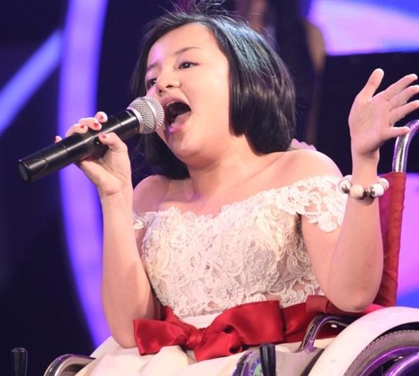 Khán giả nào cũng nhận thấy đôi mắt long lanh ngời sáng của Phương Anh khi cô bé hát ở Got Talent.