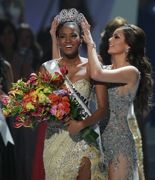 Có lẽ không ai ngờ được rằng Hoa hậu Hoàn vũ năm nay lại thuộc về hoa hậu Angola