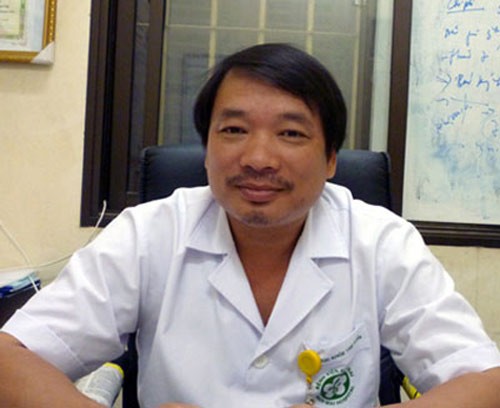 Bác sỹ Nguyễn Văn Dũng, Trưởng khoa điều trị tâm thần phân liệt, viện sức khỏe tâm thần (Bệnh viện Bạch Mai, Hà Nội)