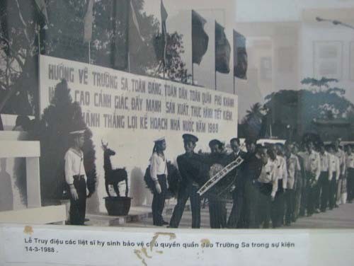 Lễ truy điệu các liệt sĩ hy sinh bảo vệ chủ quyền quần đảo Trường Sa trong sự kiện ngày 14.3.1988