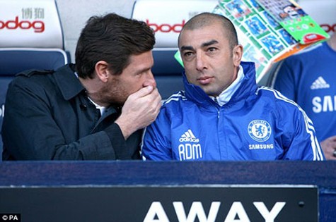 Villas-Boas bị thải hồi, Di Matteo đang tạm thời tiếp quản Chelsea. Ảnh: PA.