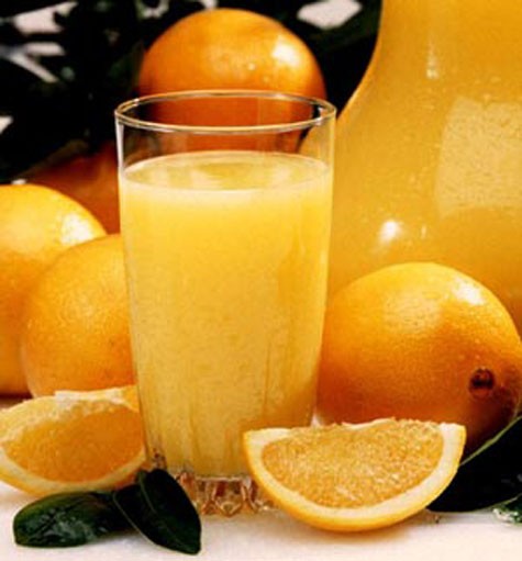 Những trái cây thuộc dòng cam, quýt đều rất giàu vitamin C, có thể ngăn chặn sự hình thành nitrosamin, giúp ngăn chặn và thích hợp cho những bệnh nhân ung thư dạ dày, ung thư họng và ung thư phổi. Xem thêm: Những món cháo bổ dưỡng/ Những món ăn từ côn trùng