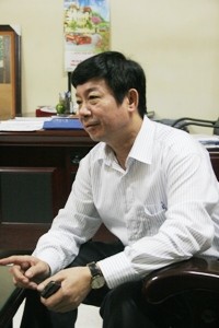 Ông Nguyễn Bá Nam, Hiệu trưởng Trường THPT Lê Quý Đôn (Ảnh: Phạm Thịnh)