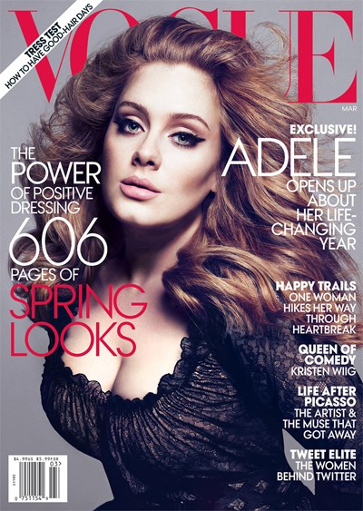 Xuất hiện trên trang bìa của tạp chí Vogue, Adele khoe vẻ quyến rũ khó cưỡng lại với chiếc áo khoe vòng 1 gợi cảm và nét đẹp thiên sứ của mình