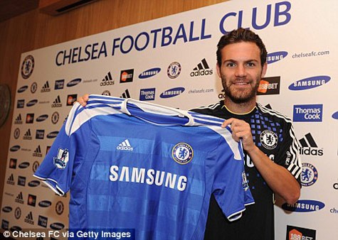 Juan Mata gia nhập Chelsea với giá 26 triệu bảng.