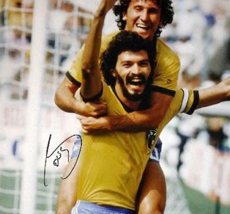 Socrates là một trong 100 danh thủ trong ngôi nhà danh vọng của FIFA