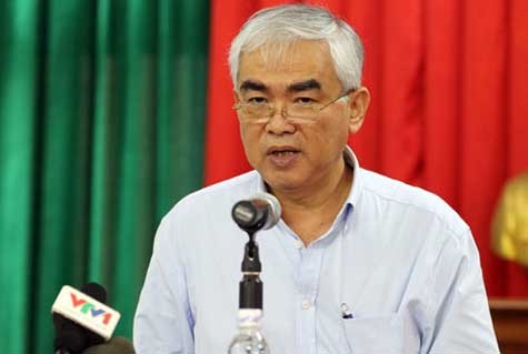 Phó chủ tịch VFF Lê Hùng Dũng yêu cầu đưa việc thay ông Dương Nghiệp Khôi và Nguyễn Văn Mùi ra Hội nghị BCH