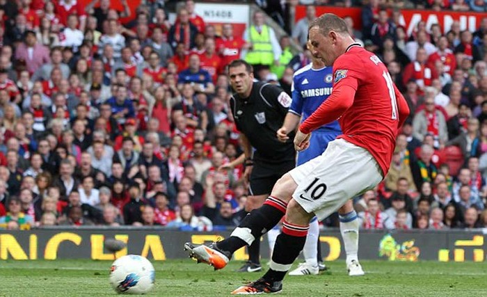 Rooney ghi bàn thứ 3 cho MU trước khi hết hiệp 1