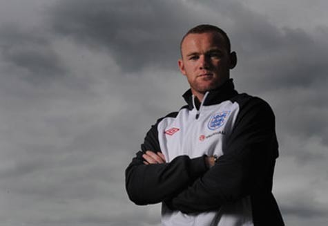 Rooney sinh ra trong một môi trường bạo lực và trưởng thành bên cạnh sự phiền nhiễu của những kẻ không quen biết