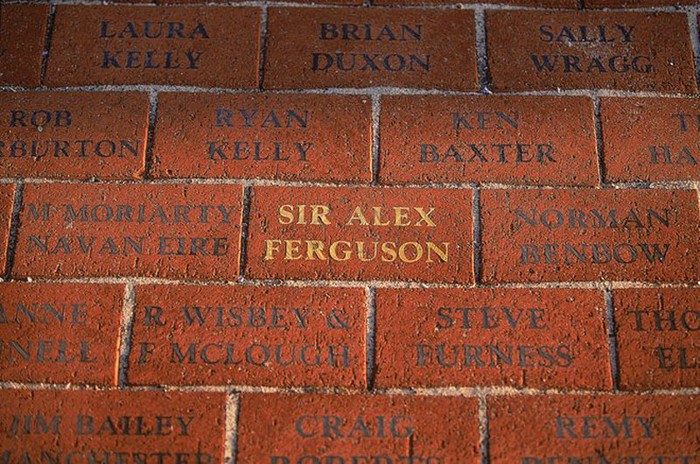 Tên của Sir Alex Ferguson được khắc bên cạnh những huyền thoại thể thao nổi tiếng tại London, Anh