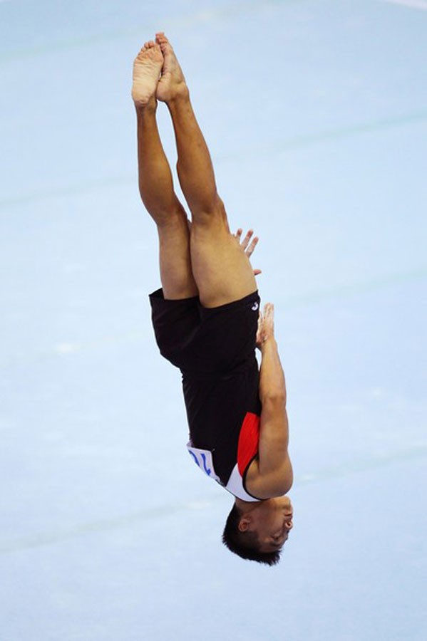 Gabriel Zi Jie Gan (Singapore) tranh tài ở nội dung thể dục nghệ thuật tại Palembang, Sumatra.