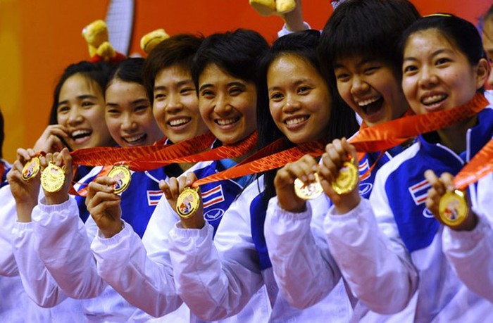 Đội cầu lông nữ Thái Lan dành chiến thắng tại Jakarta để đoạt thêm một huy chương Vàng nữa.