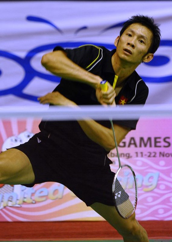 Nguyễn Tiến Minh thất bại trước Zi Liang Derek Wong (Singapore) ở trận tứ kết nội dung đơn Nam môn cầu lông.
