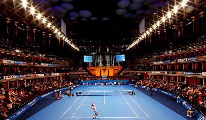 Khung cảnh sân Royal Albert Hall trong ngày thi đấu thứ nhất của giải AEGON Masters