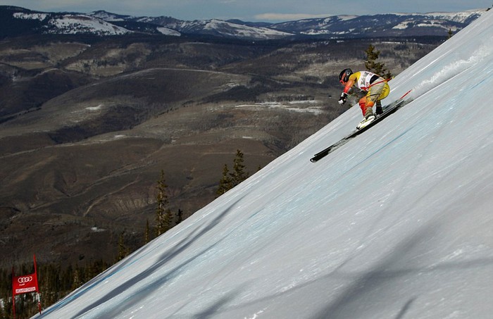VĐV trượt tuyết Louis-Pierre Helie tập luyện trên núi Beaver Creek, Colorado để chuẩn bị cho giải vô địch thế giới