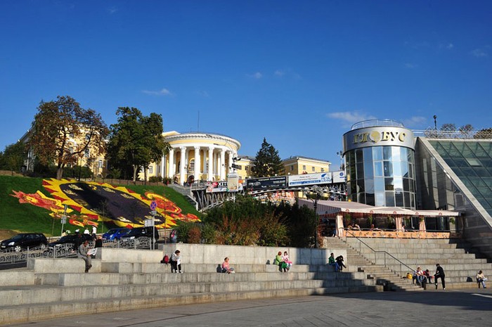 Kiev, thủ đô của Ukraine, thành phố đăng cai trận chung kết EURO 2012
