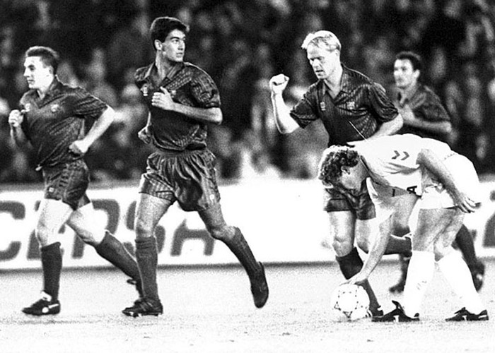 Giấc mơ bắt đầu: Ferrer (trái), Pep Guardiola và Ronald Koeman đánh bại Real Madrid theo luật bàn thắng sân khách tại vòng knock-out thứ nhất cúp C1 mùa giải 1991-92. Dream Team của Johan Cruyff sau đó đoạt ngôi vô địch tại Wembley.