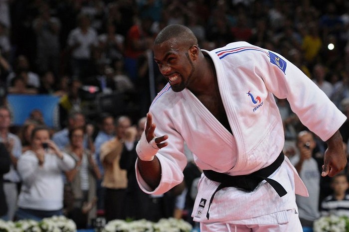 Teddy Riner của Pháp đánh bại Andreas Toelzer để đoạt ngôi vô địch Judo thế giới ở hạng cân 100kg