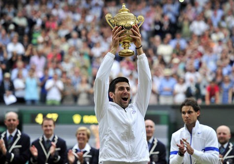 Novak Djokovic giành danh hiệu nam VĐV thể thao của năm sau chức vô địch Wimbledon