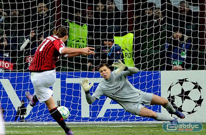 Milan đã gần như đặt cả hai chân vào vòng tứ kết Champions League với cách biệt 4 bàn cho trận lượt về cho Arsenal