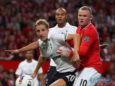 Tottenham 1-3 Man United: Young tỏa sáng với cú đúp thần sầu ảnh 19