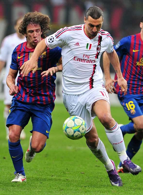 4) Ibrahimovic sẽ ám ảnh Barca: Trong lúc Messi có hy vọng đạt tới một cột mốc mới trong sự nghiệp, với Ibrahimovic anh đơn giản chỉ muốn mang lại chiến thắng cho Milan. Ibra có rất nhiều động lực để ghi bàn thắng vào lưới đội bóng cũ, để chứng minh rằng Barca đã sai lầm khi đẩy anh đi, để có một nụ cười ngạo nghễ vào khuôn mặt của Pep Guardiola, để khiến Lionel Messi bị chìm lấp trong cái bóng của anh, và để phá tan một giấc mơ El Clasico trong trận chung kết cũng như cơ hội lần đầu tiên bảo vệ ngôi vô địch châu Âu của Barca.