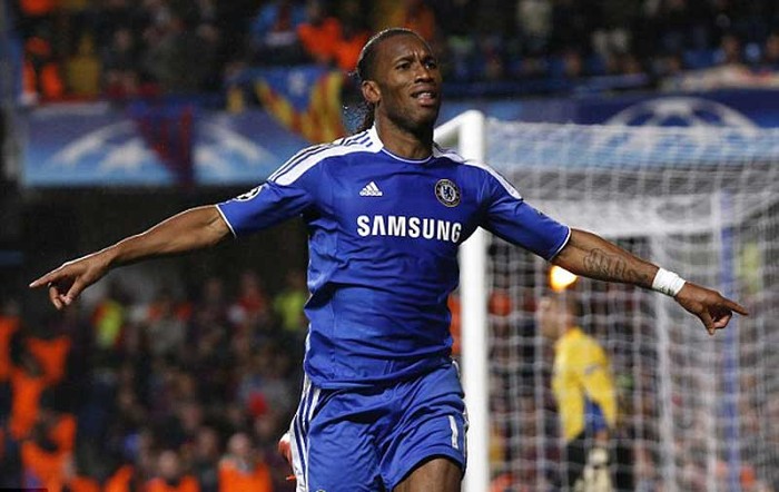Đó là cơ hội và cú dứt điểm trúng đích đầu tiên mà Chelsea có được trong trận đấu, nhưng Drogba đã tận dụng nó thành công.
