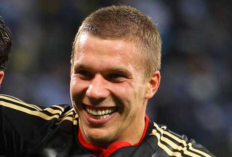 Lukas Podolski đã được Cologne chính thức xác nhận sẽ tới Arsenal