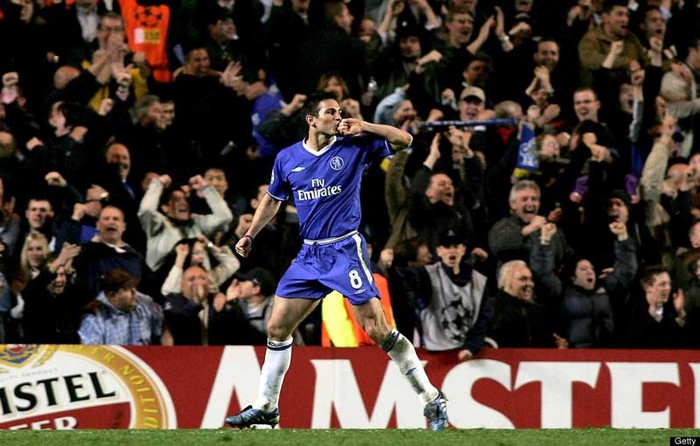 10 phút sau, lại là Lampard ghi bàn đưa Chelsea lên dẫn trước với tỷ số 3-1.
