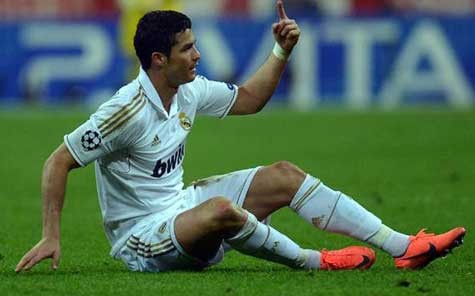 Ronaldo: "Vào lúc này tôi tự nghĩ mình giỏi hơn Messi"