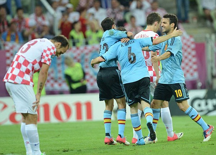 Croatia đã bị loại khỏi giải, còn các nhà ĐKVĐ kết thúc 90 phút đầy hồi hộp bằng chiến thắng ở phút cuối