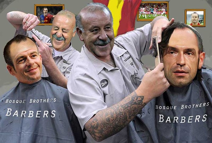 Thợ cắt tóc Del Bosque sửa tóc cho Iniesta và Pirlo