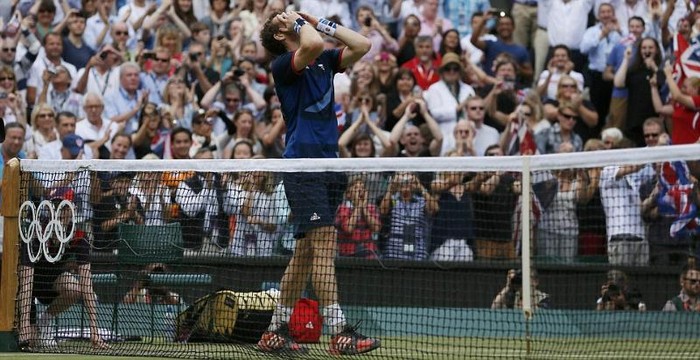 Với chiến thắng này, cuối cùng Andy Murray cũng đã có danh hiệu vô địch quần vợt lớn đầu tiên trong sự nghiệp thi đấu của mình, đồng thời khiến Federer mất đi cơ hội gia nhập CLB Golden Slam (những tay vợt đoạt cả 4 giải Grand Slam và HCV Olympic). Ở trận tranh huy chương đồng, Novak Djokovic (Serbia) đã thất bại 0-2 trước Juan Martin Del Potro (Argentina) với các tỷ số 7-5 và 6-4.