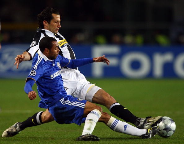 Juventus với 42 trận bất bại tại Serie A cùng hàng tiền vệ 5 người sẽ là trở ngại cực lớn cho Chelsea