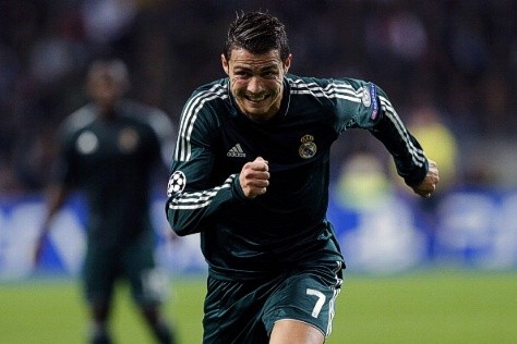 Ronaldo lập 2 hat-trick trong 2 trận đấu liên tiếp