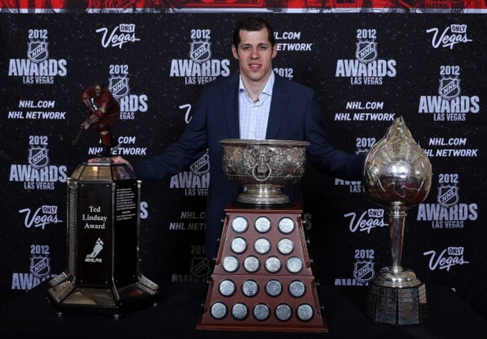 34. Evgeni Malkin – Hockey: MVP của NHL 2012 cùng với Pittsburgh Peguins, tuy nhiên thành tích lớn nhất của Malkin là chức vô địch Thế giới cùng ĐT Nga cùng với danh hiệu MVP của giải đấu khi ghi được 11 bàn thắng và 8 kiến tạo.