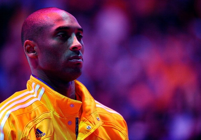 13. Kobe Bryant – Bóng rổ: Ở tuổi 34, Bryant vẫn cùng ĐT Mỹ đoạt huy chương Vàng Olympic, và trong mùa giải 2012/13 này anh vẫn ghi trung bình 30.1 điểm/trận cho Los Angeles Lakers.