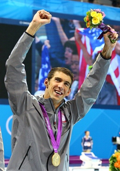 12. Michael Phelps – Bơi: VĐV Olympic xuất sắc nhất trong lịch sử, Phelps giành 6 huy chương tại London để trở thành VĐV có nhiều huy chương nhất trong lịch sử Thế vận hội. Với 4 huy chương Vàng và 2 huy chương Bạc, Phelps có tổng cộng 22 huy chương Olympic, trong đó có 18 huy chương Vàng.