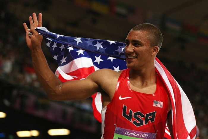 7. Ashton Eaton – Điền kinh: Eaton đoạt huy chương Vàng cho nước Mỹ ở nội dung 10 môn phối hợp, nội dung khó nhất trong tất cả các nội dung của môn điền kinh. Anh phá kỷ lục thế giới ở 2 môn là nhảy xa và chạy 100m với tổng thành tích 9.039 điểm cho cả 10 môn.