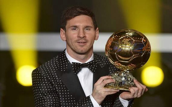 Với 91 bàn trong năm 2012, một Copa del Rey và phá nhiều kỷ lục khác, Lionel Messi đã được bầu chọn là Quả bóng Vàng 2012 tại Gala được FIFA tổ chức tại Zurich, Thụy Sĩ. Messi trở thành cầu thủ đầu tiên trong lịch sử giành Quả bóng Vàng 4 lần liên tiếp.
