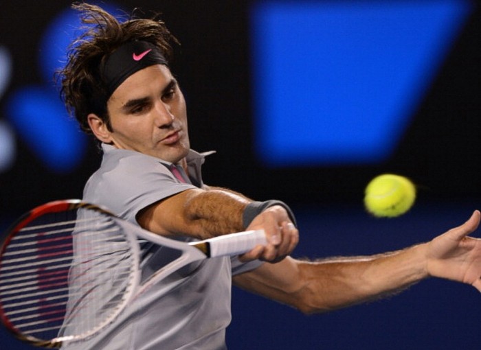 Bước vào set 4, Federer cực kỳ áp đảo khi giành break ở ván 4 và sau đó dẫn 4-1. Thế nhưng nỗ lực của Murray đã giúp anh gỡ hòa 4-4 trong 3 ván thắng liên tiếp. Cuộc đấu lại bước vào loạt tie-break, và lần này Federer chiến thắng. 7-5 trong set 4 cho Federer, và trận đấu bước vào set 5 quyết định.