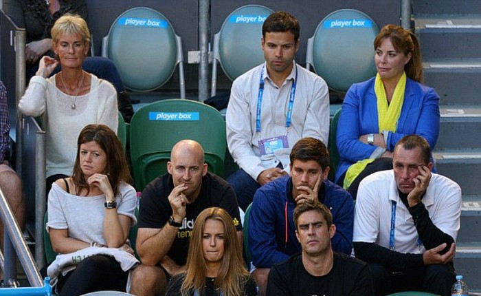 Như thường lệ, Andy Murray nhận được sự cổ vũ của mẹ anh, bà Judy, cùng huấn luyện viên Ivan Lendl.