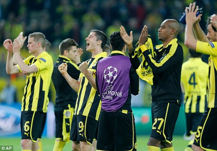 Tiếp nối Bayern, Borussia Dortmund đã đặt một chân vào trận chung kết Champions League