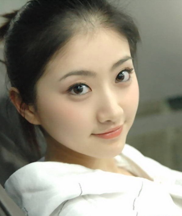 Mỹ nữ đệ nhất Bắc Kinh, người đẹp Cảnh Điểm, người cũng như tên rất ngọt ngào dễ thương.