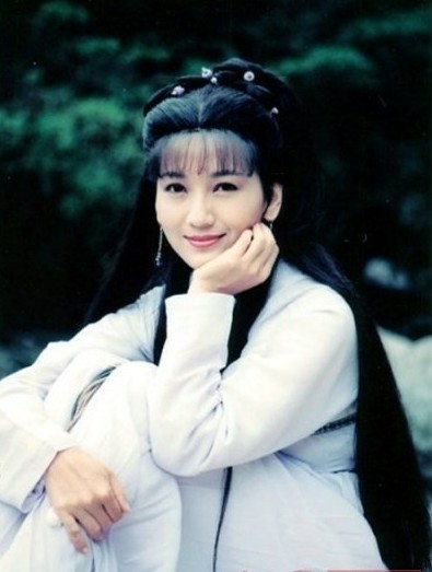 Triệu Nhã Chi, vẻ đẹp mãi không phai nhòa, là một trong những thế hệ người đẹp đi đầu của màn ảnh Hoa ngữ.