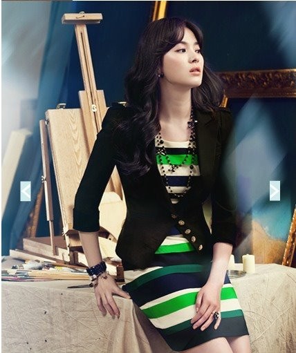 Một phong cách rất Hàn Quốc: trang nhã vừa đủ, quyến rũ vừa đủ... màu sắc được phối hợp hài hòa đến không tưởng.