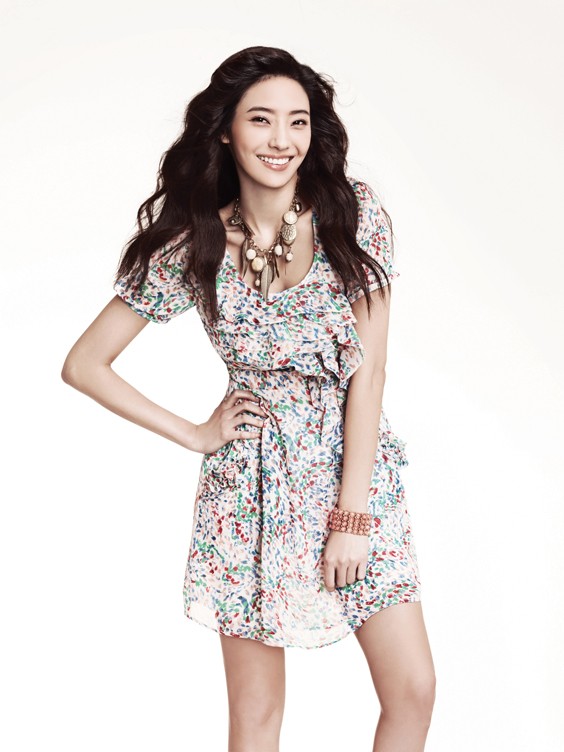 Mềm mại và nữ tính với váy voan có tông màu dịu nhẹ. (Ảnh: Baidu) Xem thêm: Váy áo tuyệt xinh đón hè 2012 / Sơ mi cho quý cô công sở.